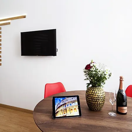 Casa Bella Pantheon 3* روما