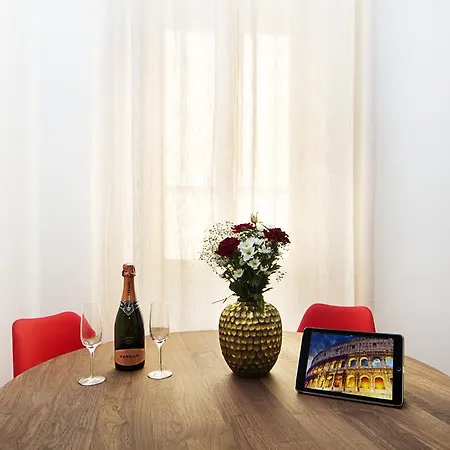 Casa Bella Pantheon بيت ضيافة